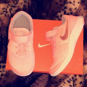 Little girls Nike